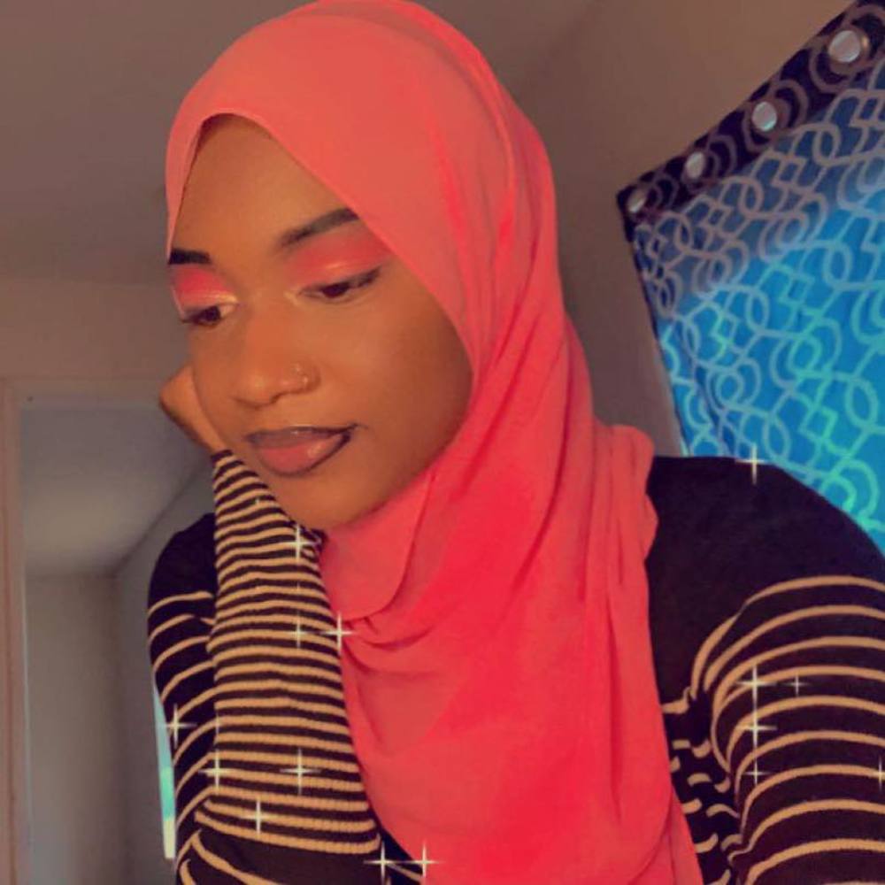 Meet your Posher, Latifa